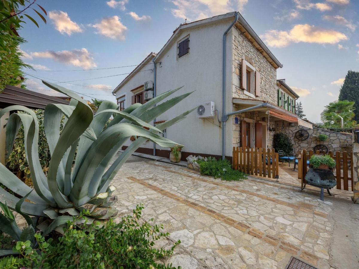 Casa Astrid By The Sea In โปเรช ภายนอก รูปภาพ