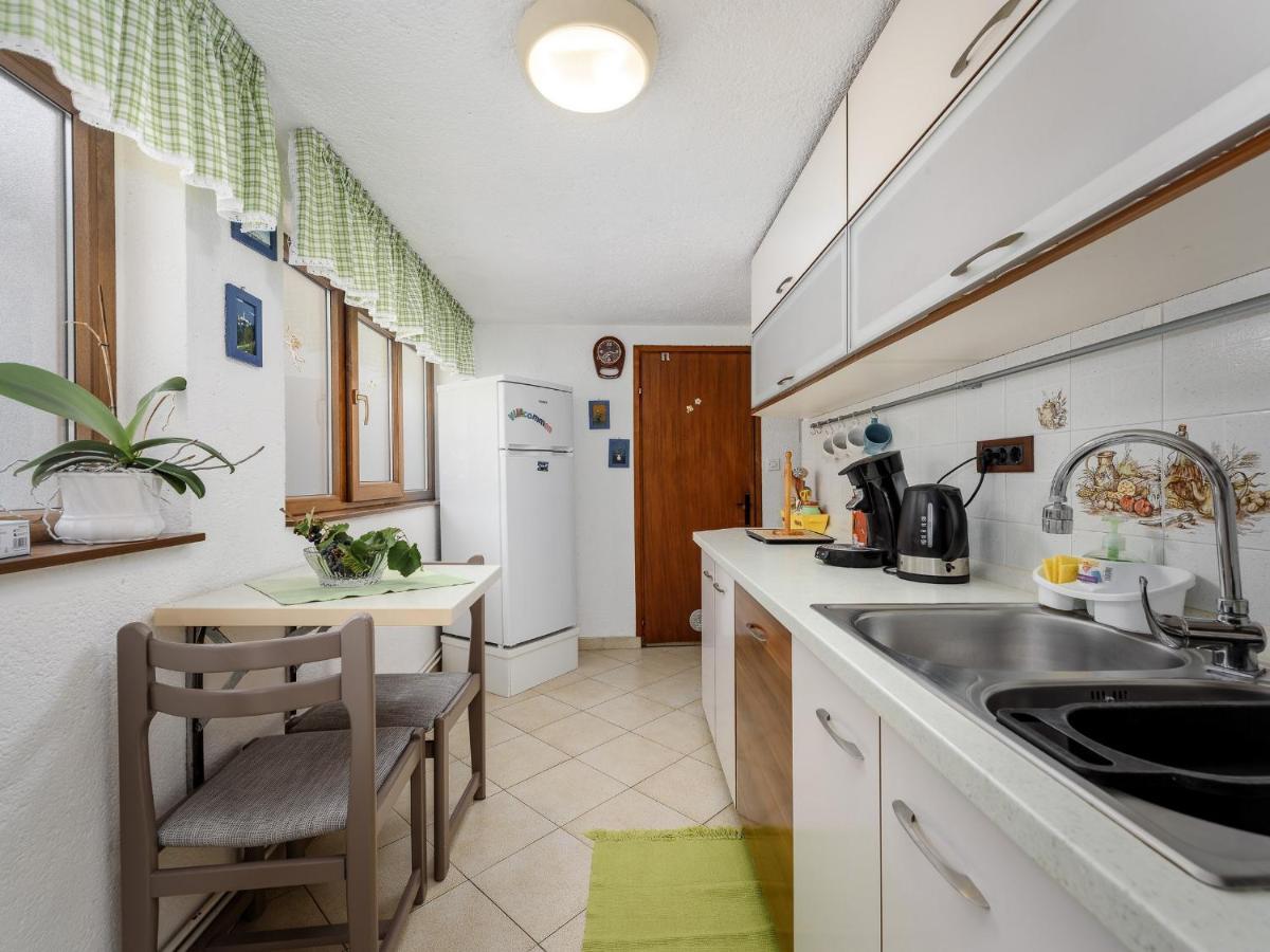 Casa Astrid By The Sea In โปเรช ภายนอก รูปภาพ